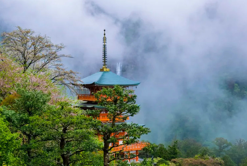 Nachi Falls